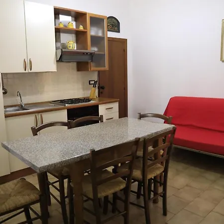 Nel Centro Storico טרופאה